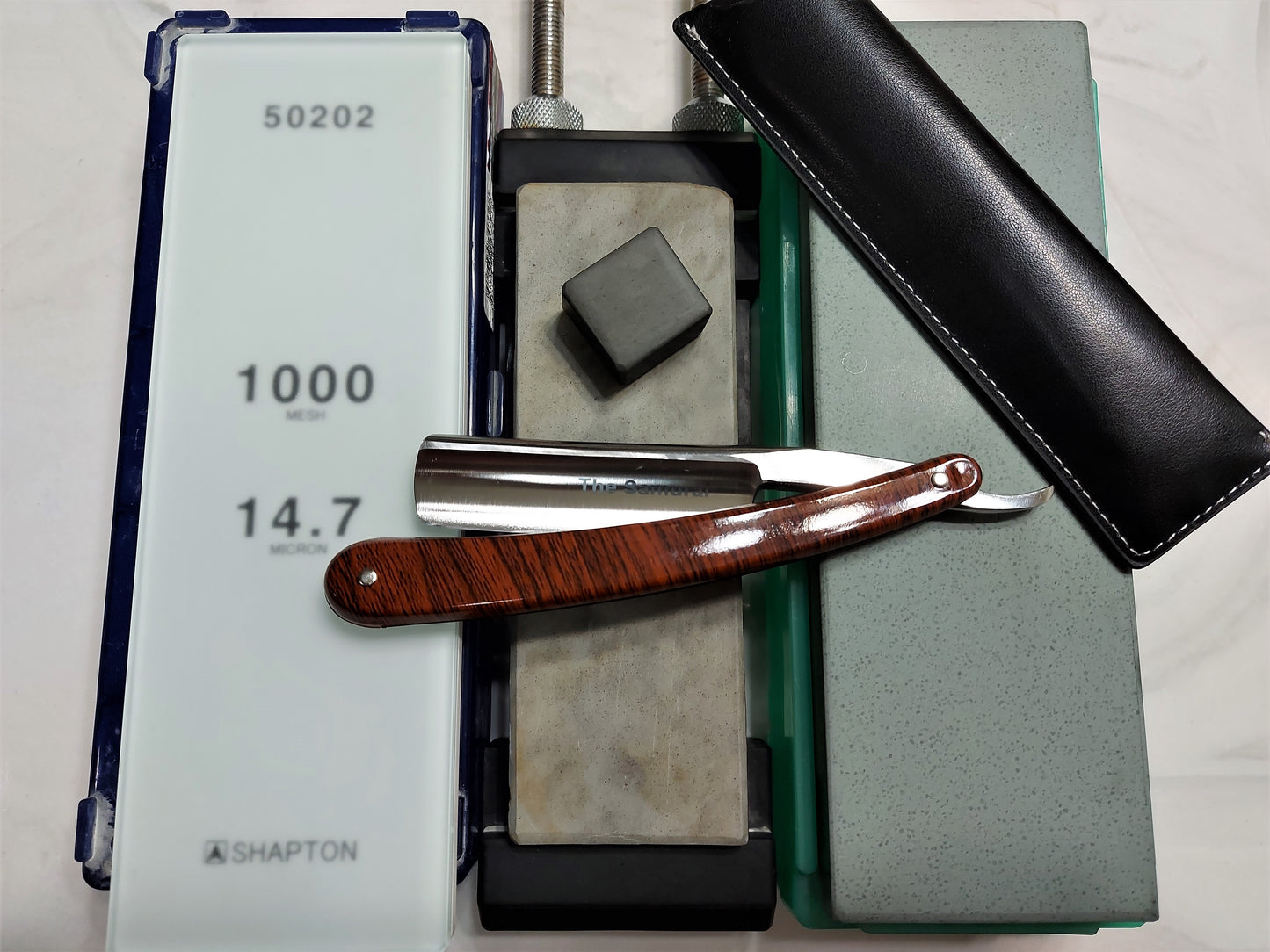 Straight Razor, Honed in USA & Ready-to-Use (Comes w/ Leather Sheath)